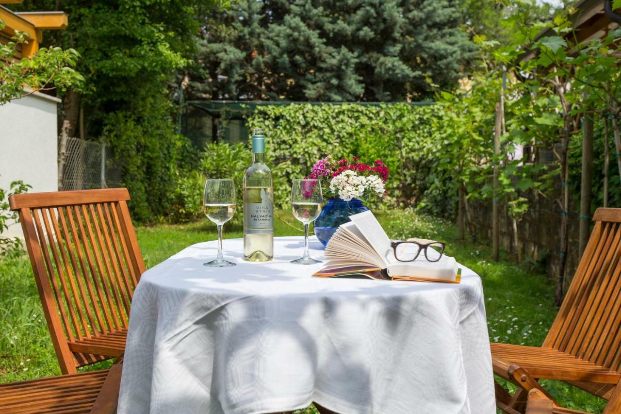 Casa Flora 3-Minutes' Walk From The Beach Novigrad Istria Kültér fotó