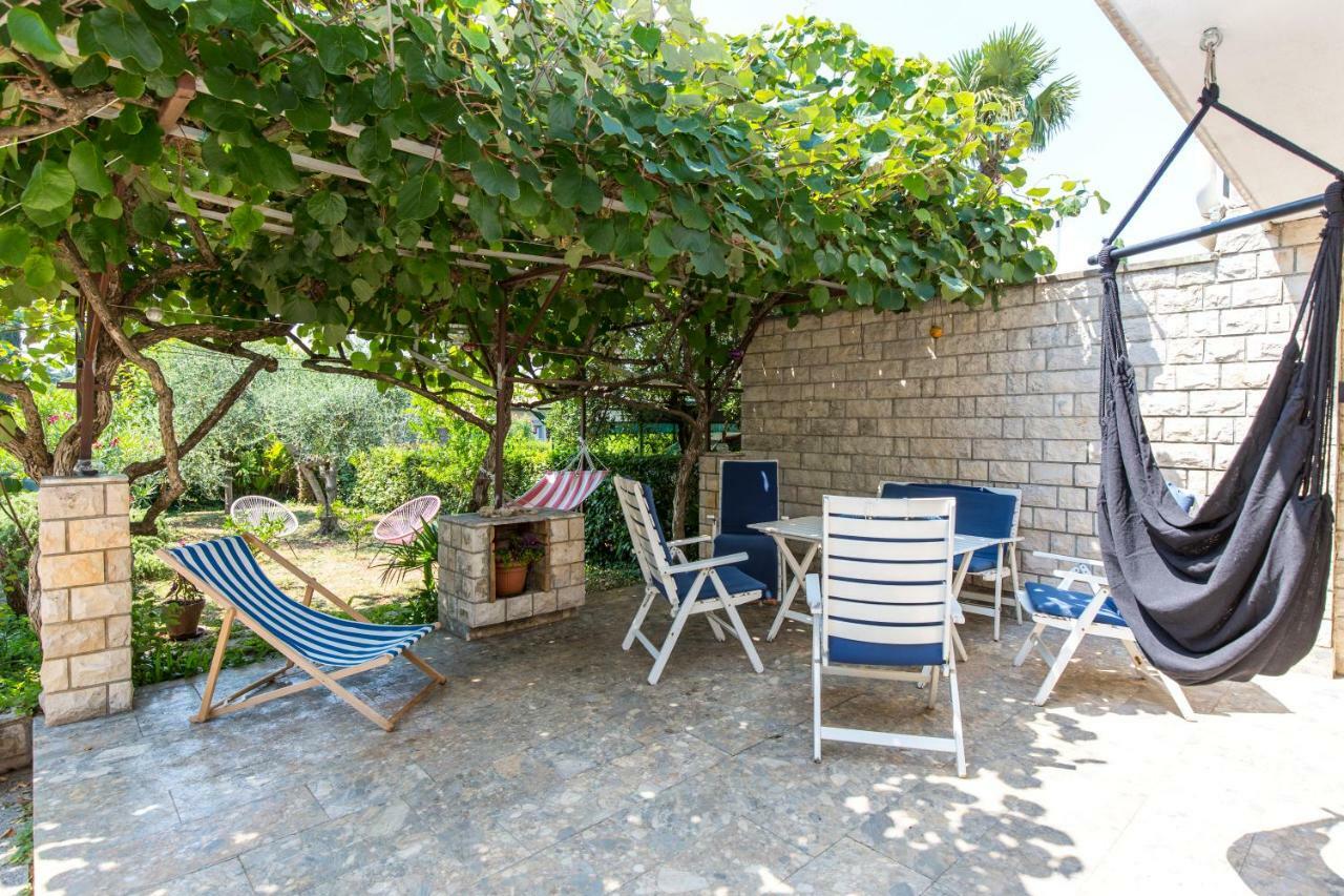 Casa Flora 3-Minutes' Walk From The Beach Novigrad Istria Kültér fotó