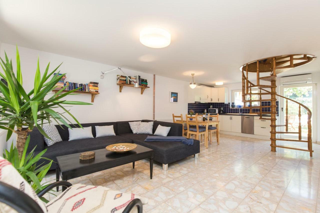 Casa Flora 3-Minutes' Walk From The Beach Novigrad Istria Kültér fotó