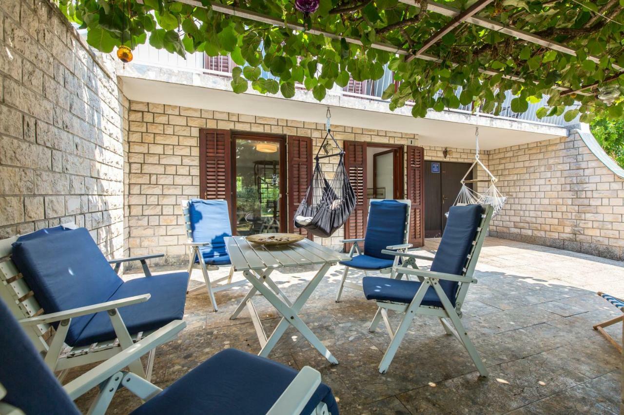 Casa Flora 3-Minutes' Walk From The Beach Novigrad Istria Kültér fotó