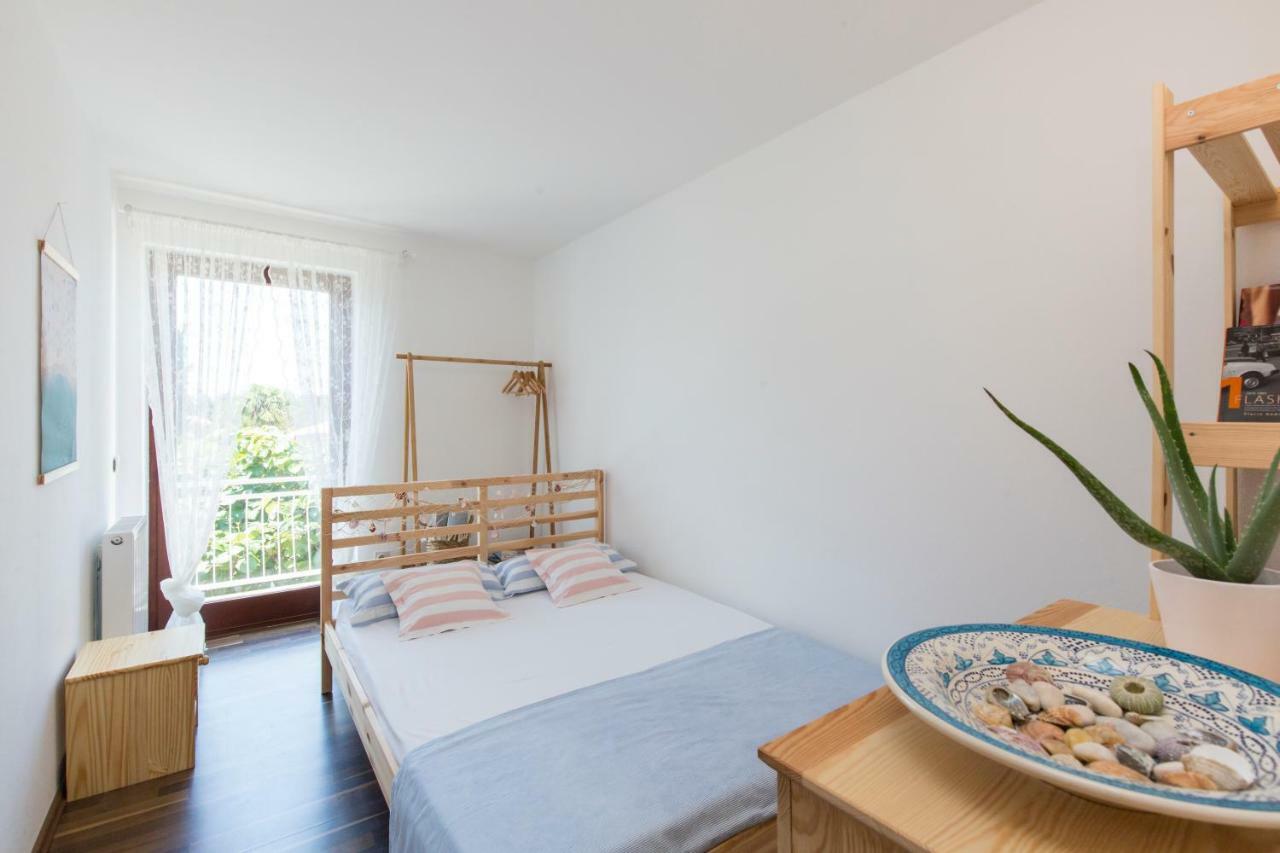 Casa Flora 3-Minutes' Walk From The Beach Novigrad Istria Kültér fotó