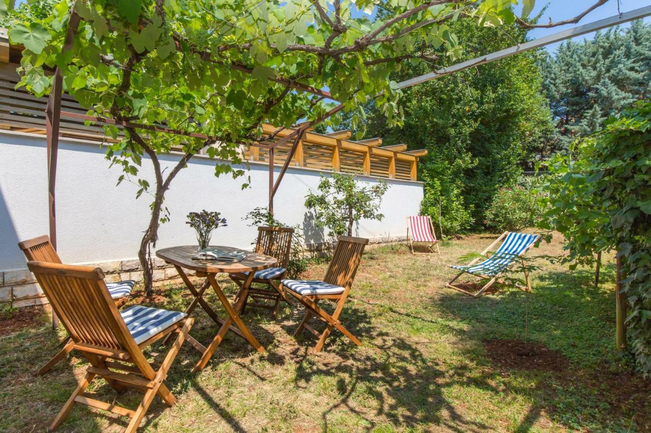 Casa Flora 3-Minutes' Walk From The Beach Novigrad Istria Kültér fotó